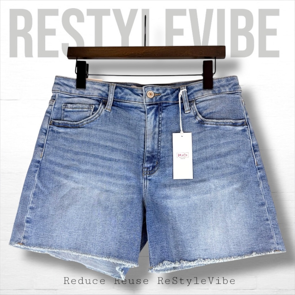 MOCO BOUTIQUE Women’s Size XL Shorts Denim Jean All Summer Long Tummy Control